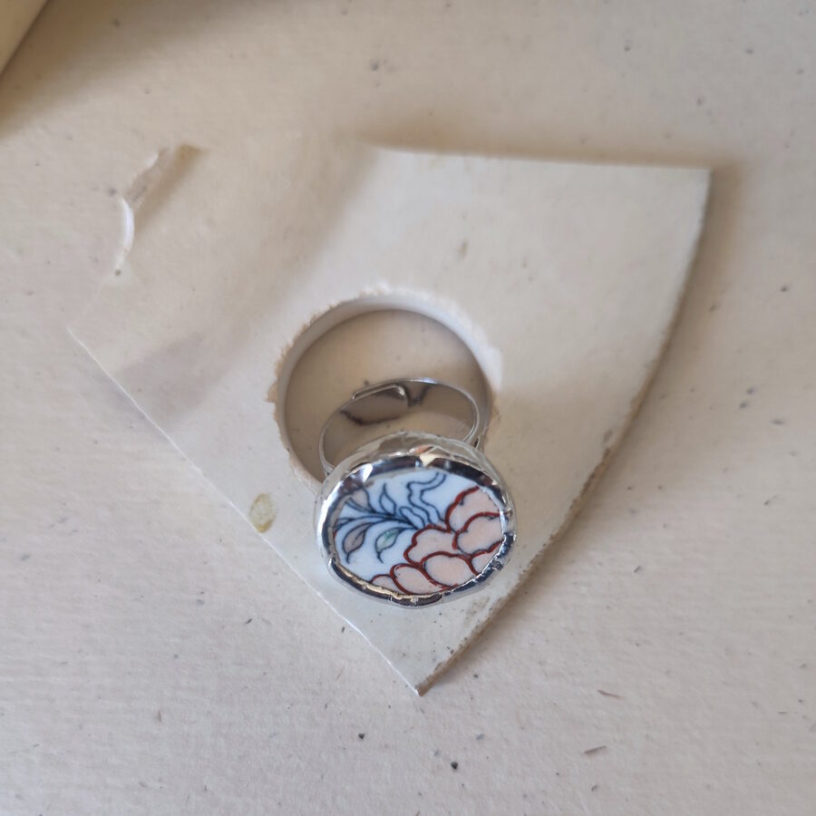 Anello fatto a mano in ceramica vintage PEONIA