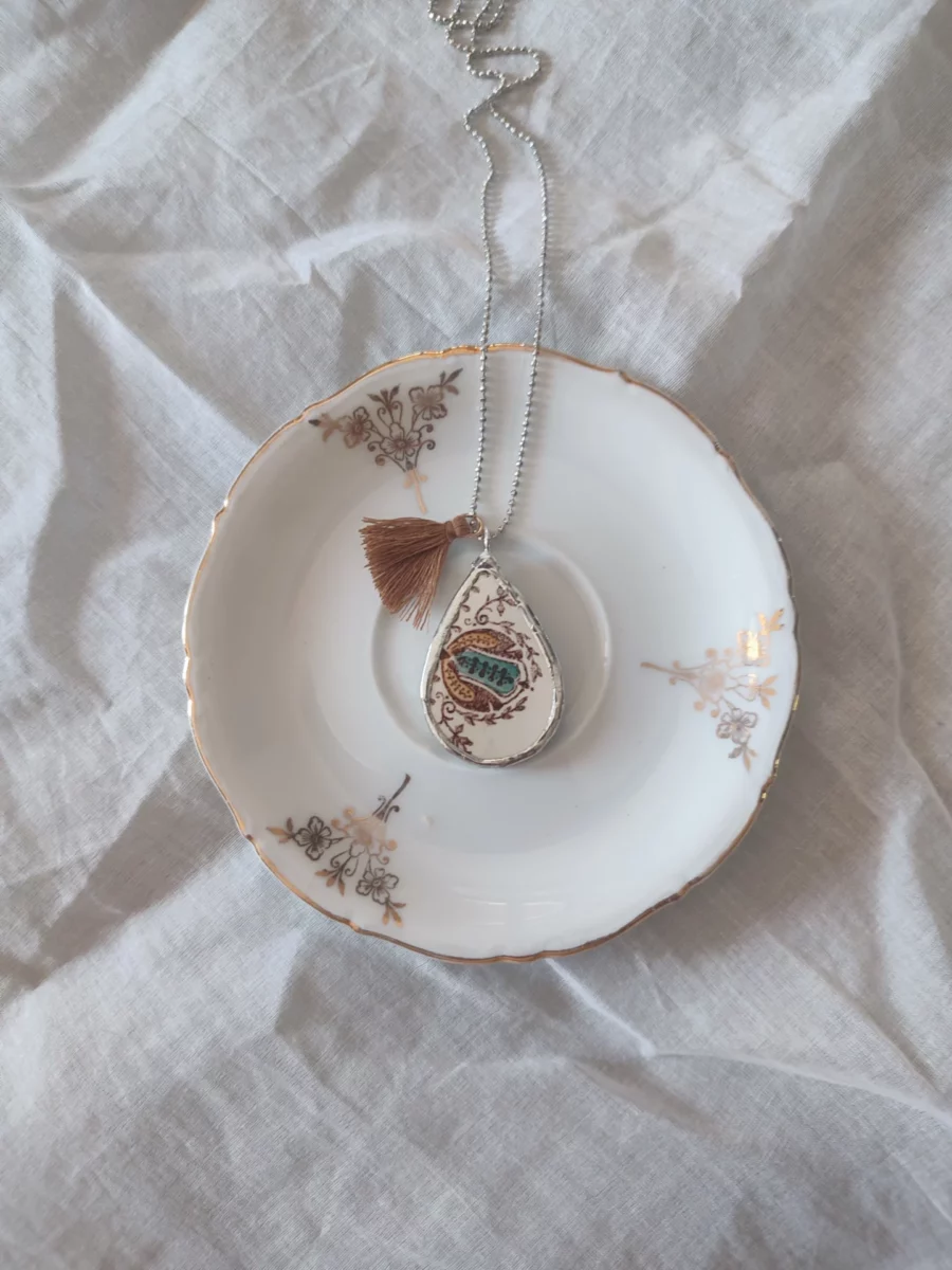Collana artigianale in ceramica vintage DAVANTI AL CAMINO - immagine 2