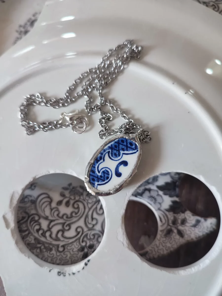 Collana artigianale in ceramica vintage OTTO