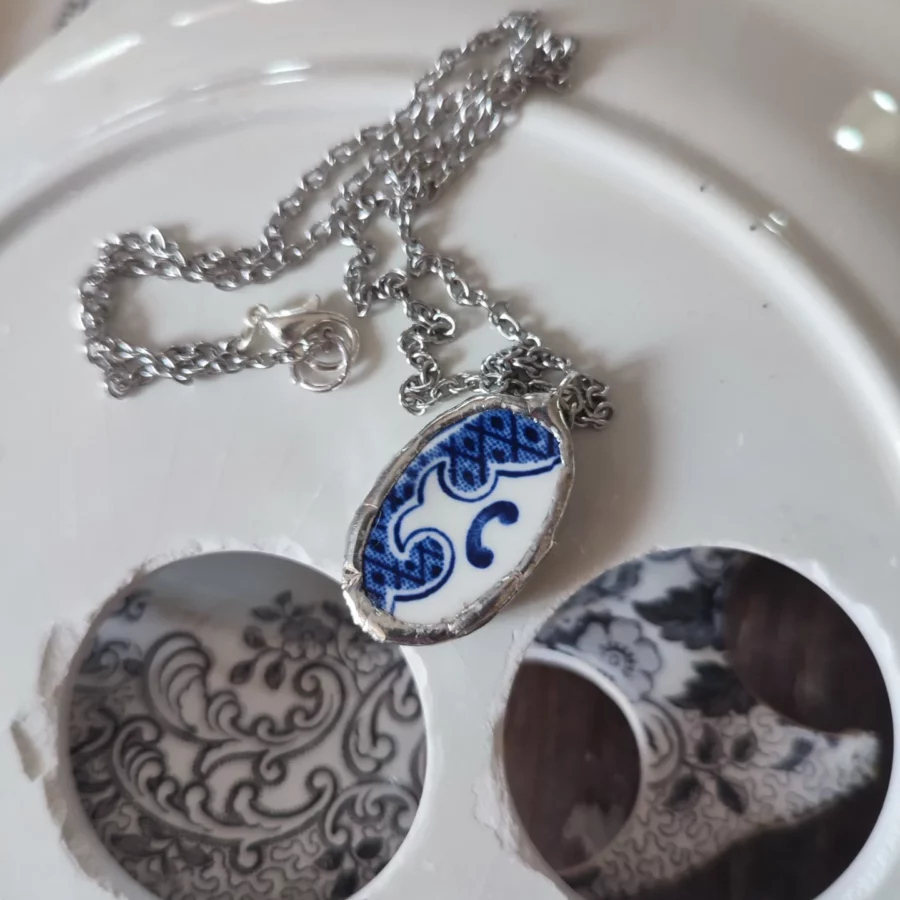 Collana artigianale in ceramica vintage OTTO