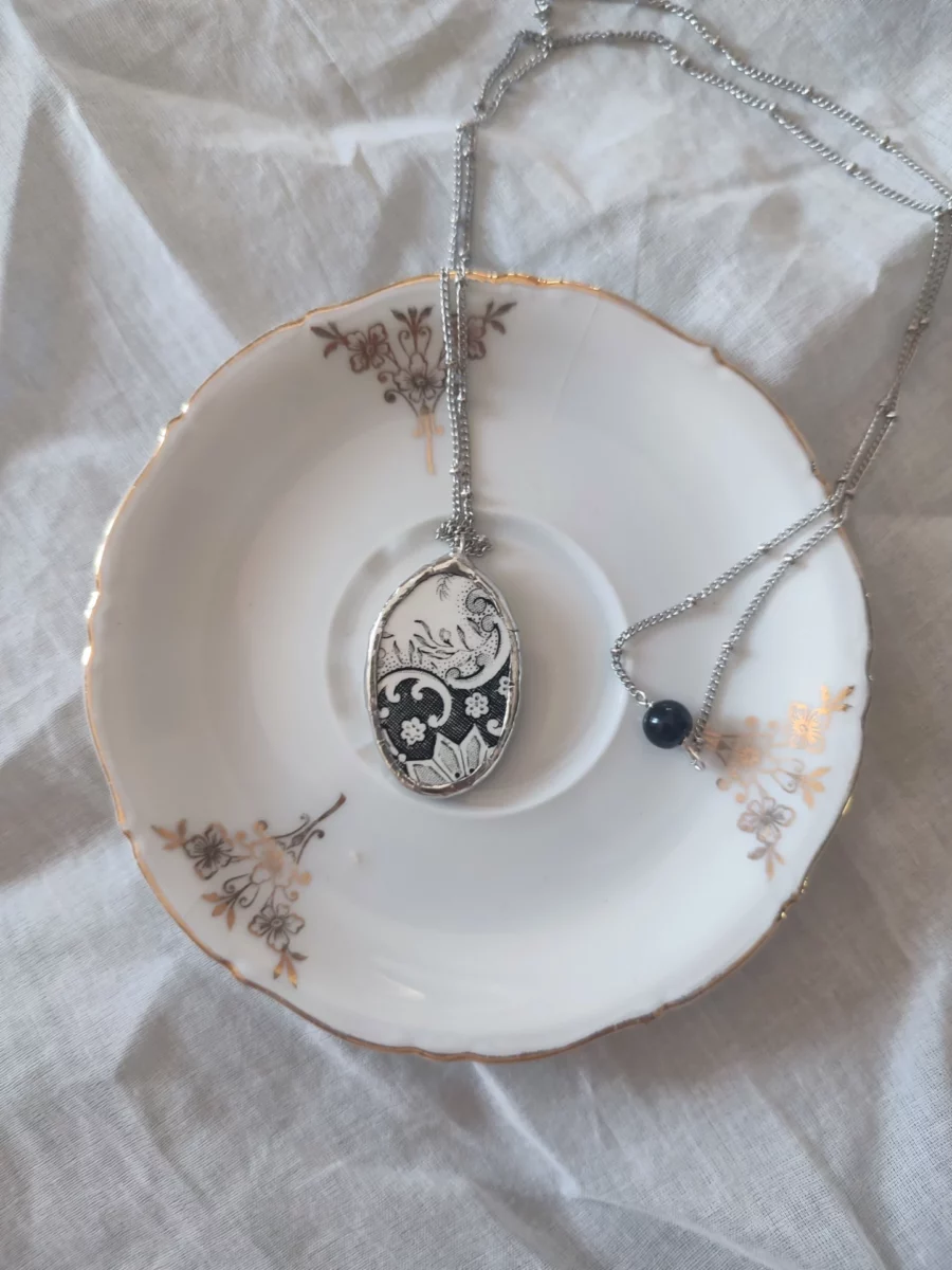 Collana artigianale in ceramica vintage SOLO TU
