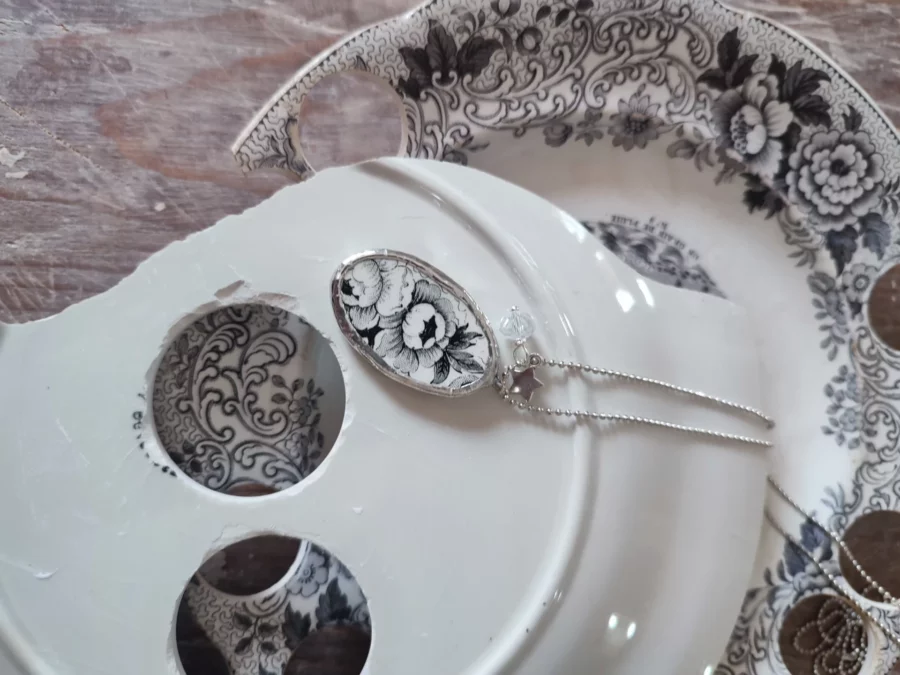 Collana artigianale in ceramica vintage SORPRENDIMI