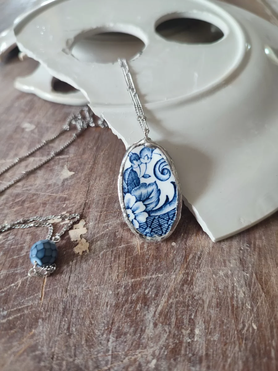 Collana artigianale in ceramica vintage STAI CON ME