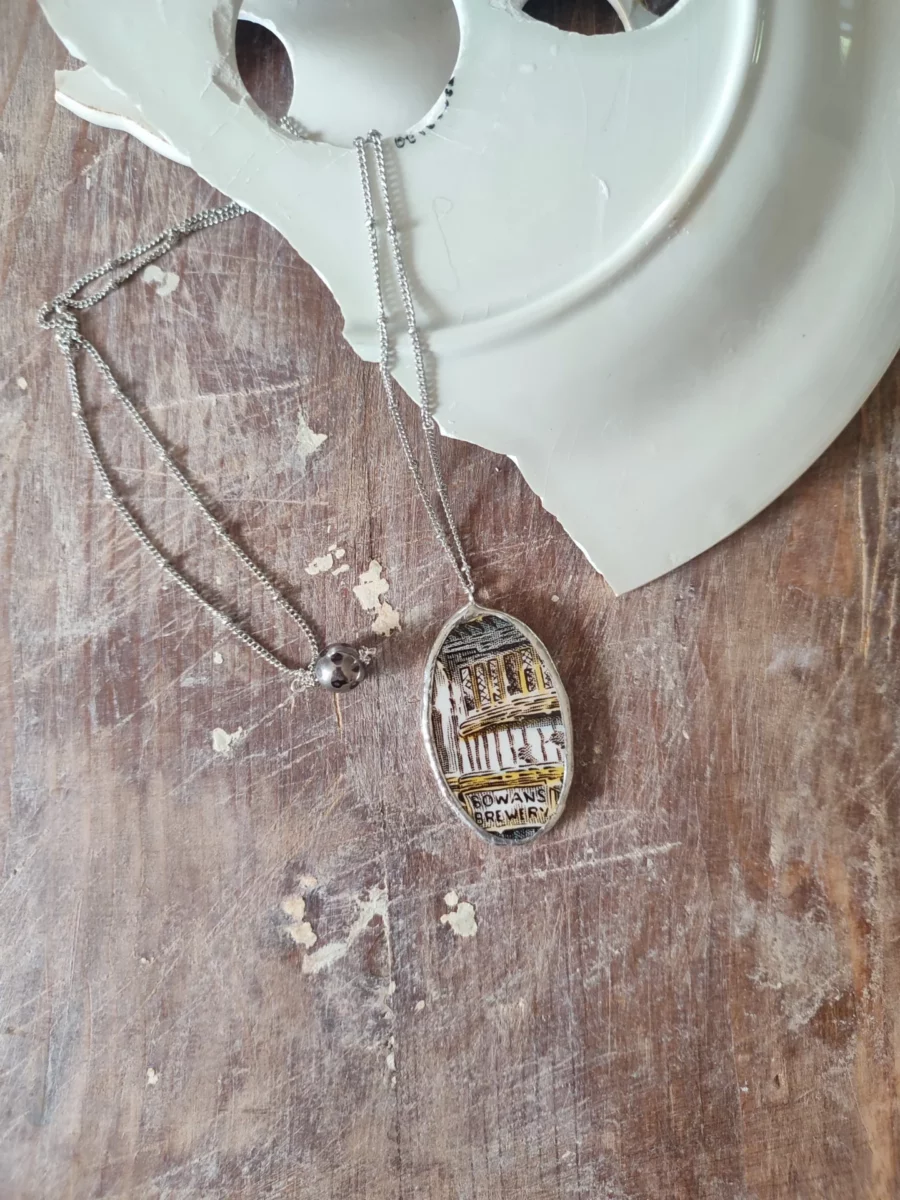 Collana artigianale in ceramica vintage TUDOR