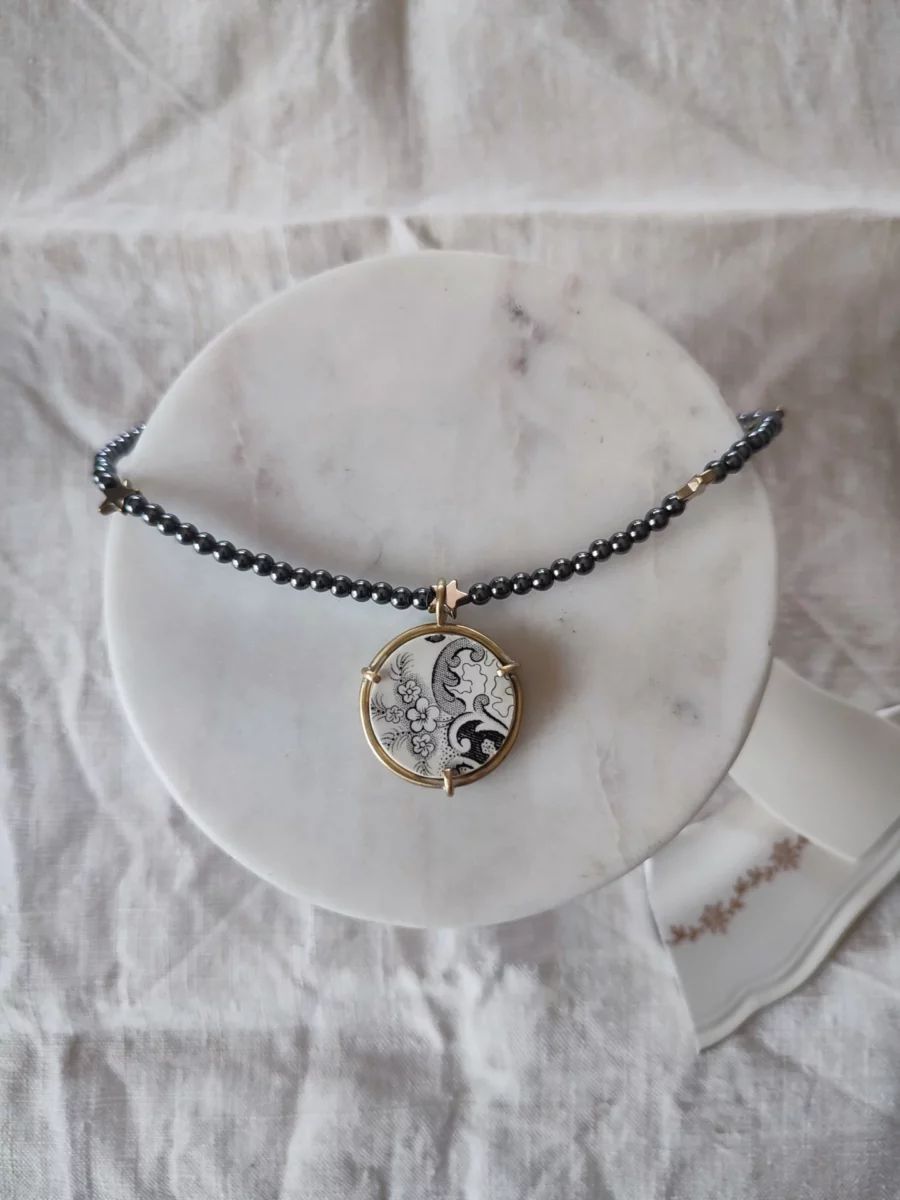 Collana artigianale in ceramica vintage CERCAMI