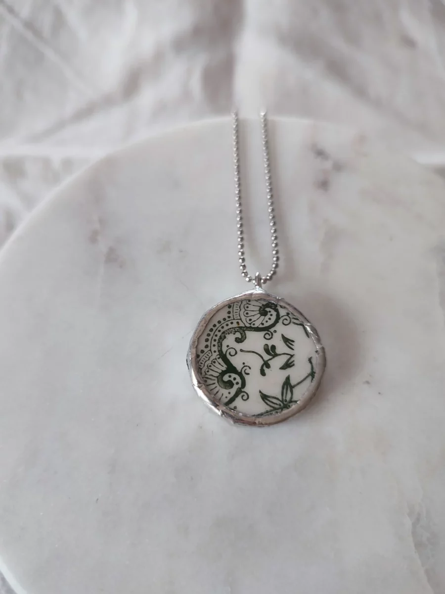 Collana artigianale in ceramica vintage SE STAI QUI