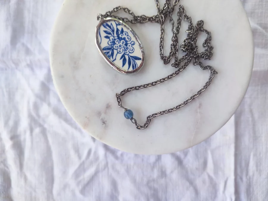 Collana artigianale in ceramica vintage NESPOLO IN FIORE