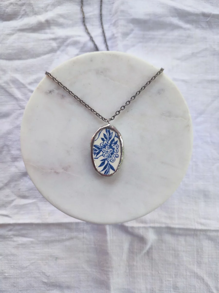 Collana artigianale in ceramica vintage NESPOLO IN FIORE